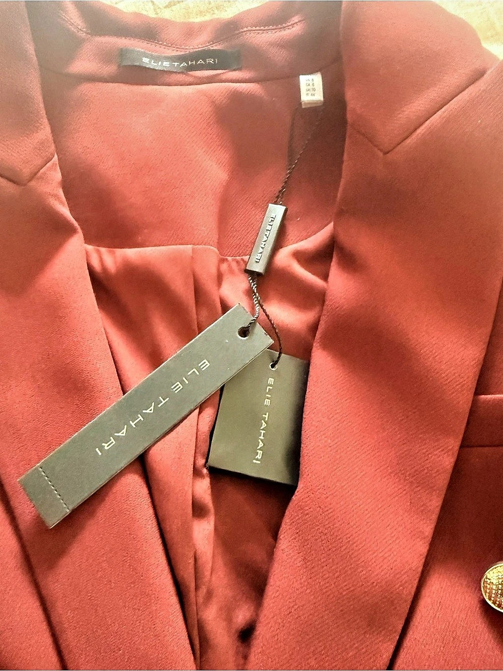 Elie Tahari Double-Breasted Blazer in Burgundy Size 6 NWT - Picture 14 of 15